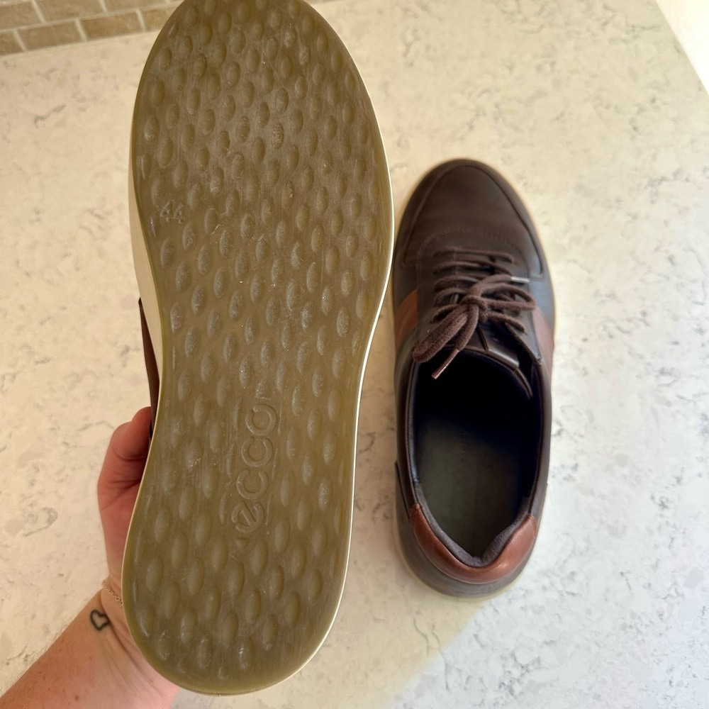 ECCO Brown Leather Casual Sneakers | Men’s 10 - Picture 7 of 9